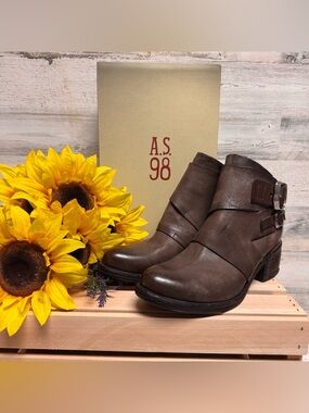 🆕 A.S.98 Olin Chocolate Fondant Leather Ankle Booties with Buckle Straps